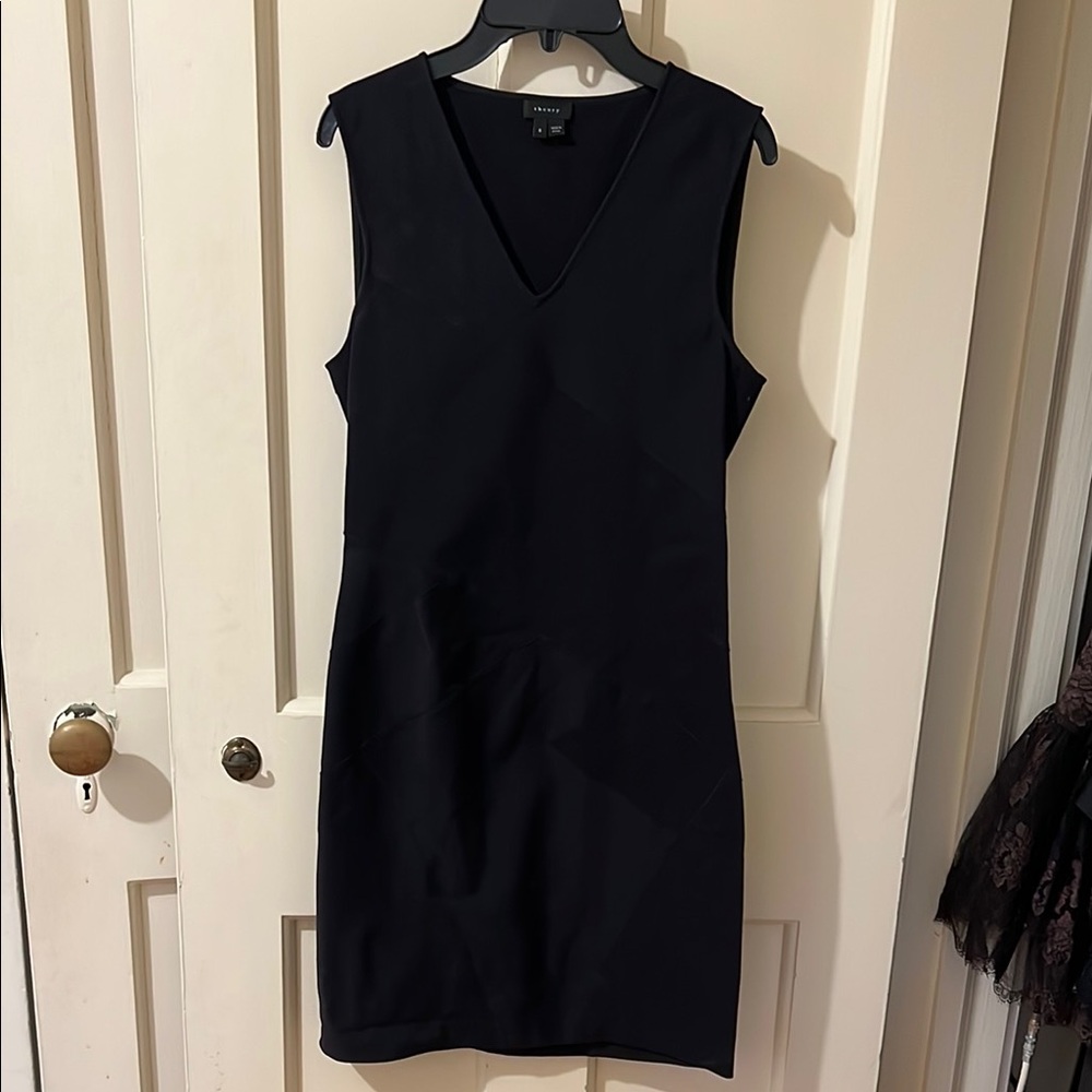 Elegant Black Sleeveless Dress